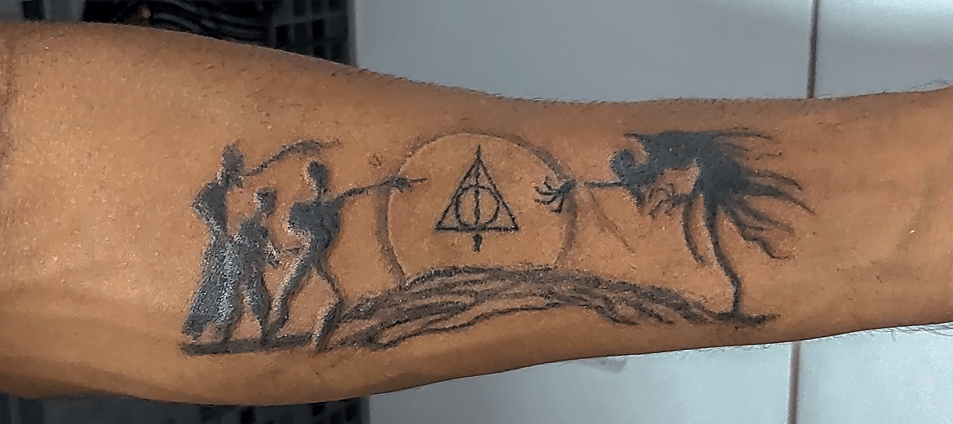 Harry Potter Bridge The Invisibility Cloak, the Elder Wand and the Resurrection Stone Tattoo 